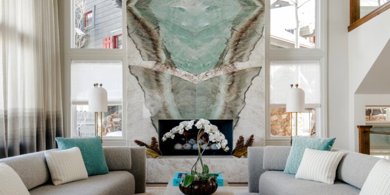 Luxurious Utah living room design featuring inviting details, carefully selected materials, and a cohesive aesthetic.